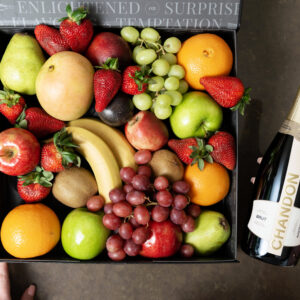 3797e3d0-5a8d-4c99-ab2b-5d21521f227a.jpg Fruit and Bubbles Hamper