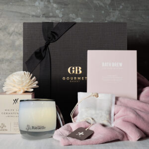 Snuggle Up Pamper Hamper