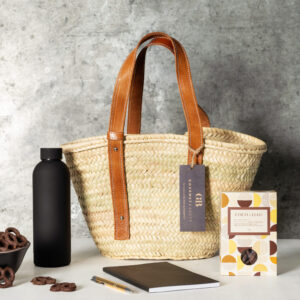 Chic Escape Hamper