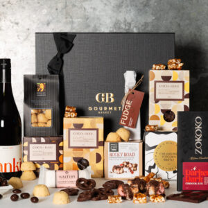 The Classic Sweet Hamper GB25_019 The Classic Sweet Hamper